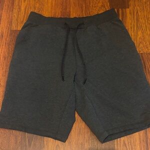 Men’s lululemon city sweat shorts